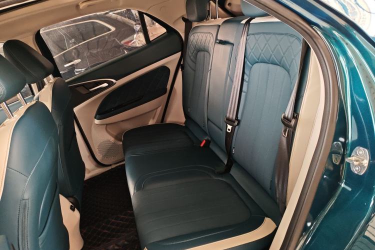 Used ORA Good Cat 2021 400km Standard Range Athena Edition Lithium-Ion Battery Left Rear Seat