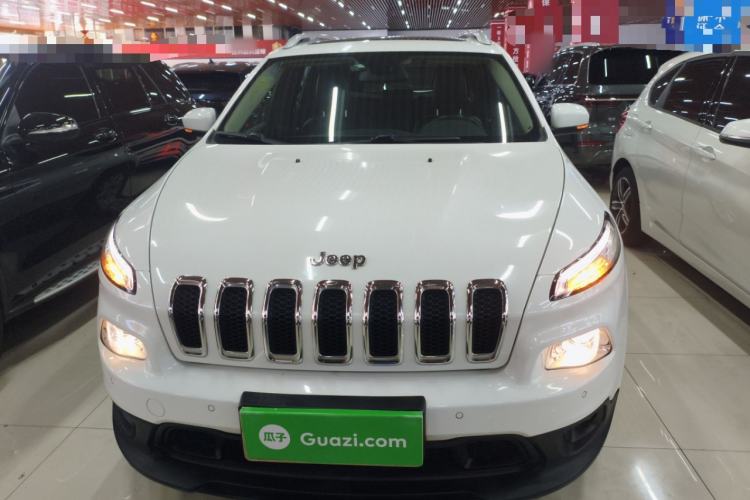 Used Jeep Cherokee 2016 2.4L Leading Smart Version