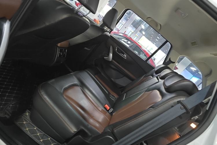 Used SWM X7 2019 1.5T automatic Comfort version 7 seats Left Rear Seat