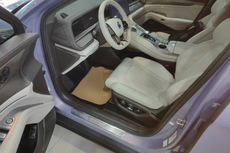 Used Denza N7 2025 702 Intelligent Driving Dual-Laser Luxury Edition Driver Seat