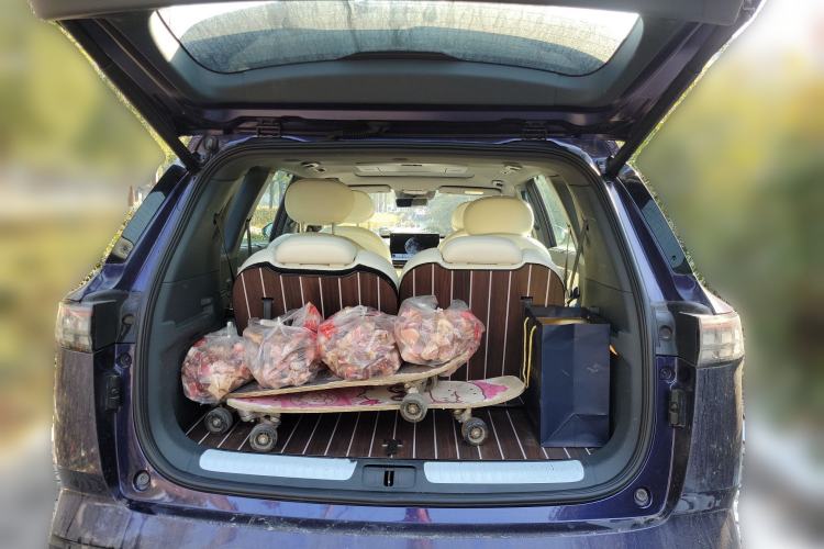 Used Dongfeng eπ eπ008 2024 636Max All-Electric Version 6 Seats
