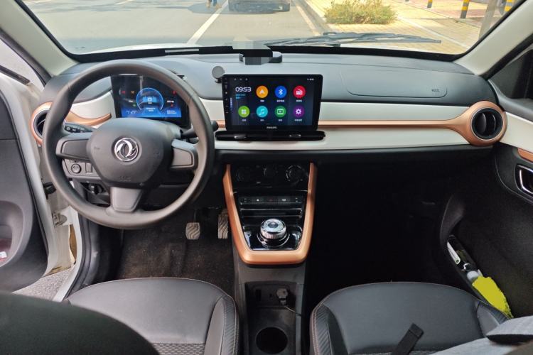 Used Dongfeng NAMMI BOX 2022 Revised Light Wind Edition 201 km Standard Version
