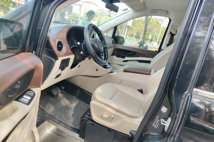 Used Mercedes-Benz Vito 2016 2.0T Elite Edition
