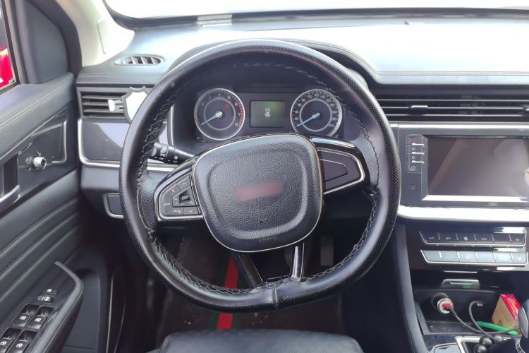 Used Sinotruk VGV U70 2020 1.5T Manual Elite Sunroof Version 7 Seats
