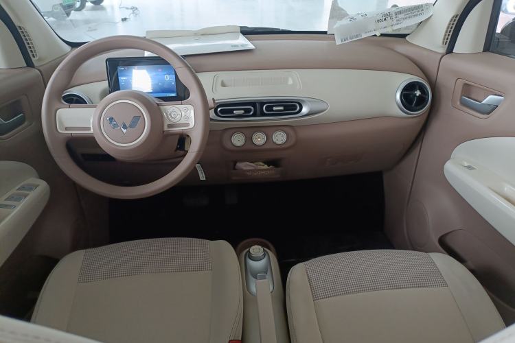 Used Wuling Hongguang MINIEV 2025 Four-Door Version Advanced Edition
