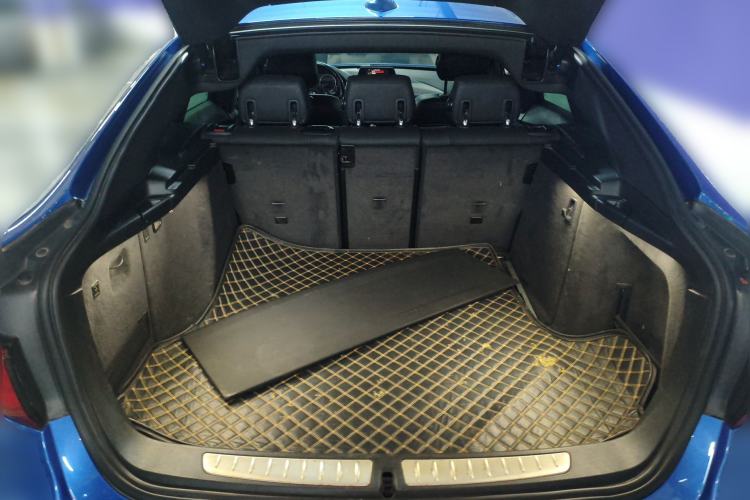 Used BMW 3 Series GT 2017 320i M Sport Trunk