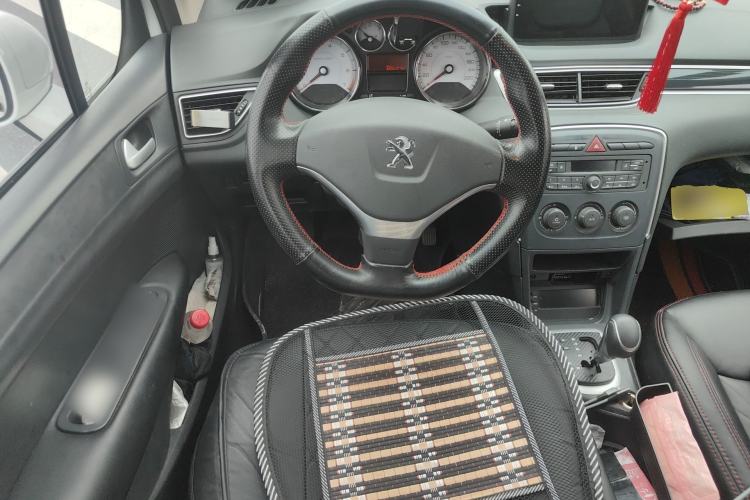 Used Peugeot 308 2014 Enjoy Edition Classic 1.6L Automatic Premium Model Steering Wheel