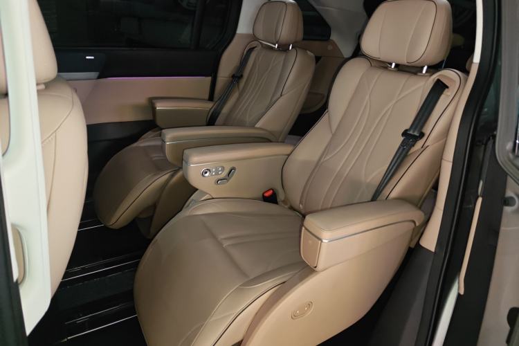 Used XPeng X9 2024 610 Long-Range Pro
