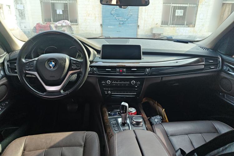 Used BMW X5 2017 xDrive28i
