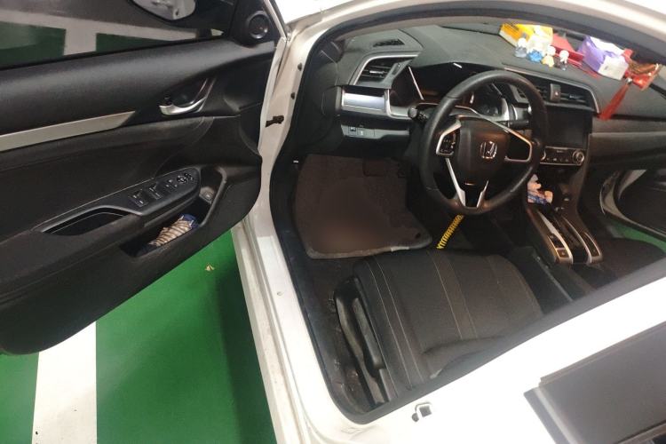 Used Honda Civic 2016 220TURBO CVT Luxury Edition Driver Seat