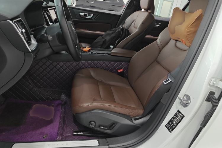 Used Volvo S60 2021 T4 Zhiyi Luxury Edition