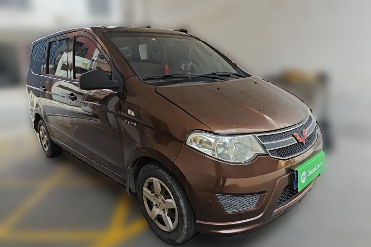 Used Wuling Hongguang 2015 1.5L S Basic Version China V Standard Front Right 45 Deg