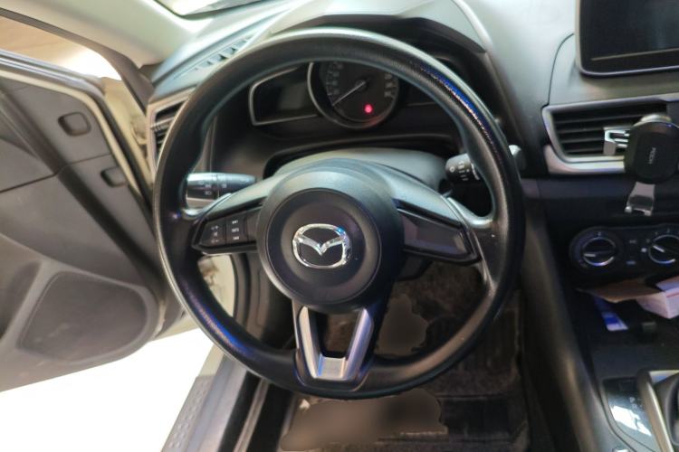 Used Mazda Mazda 3 Axela 2017 Sedan 1.5L Automatic Comfort Model Emission Standard China V