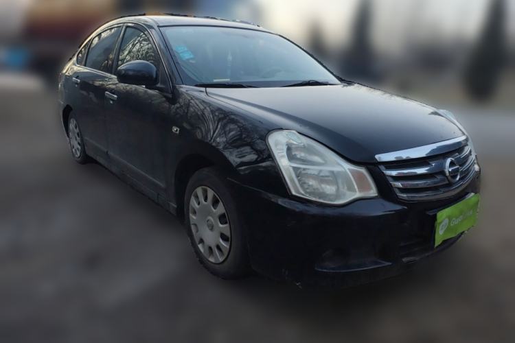 Used Nissan Sylphy 2012 Classic 1.6XE Automatic Comfort Edition Front Right 45 Deg