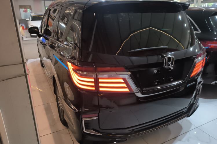 Used Honda Elysion 2019 2.0L Hybrid Luxury Edition