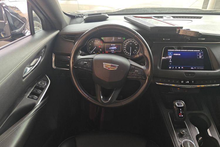 Used Cadillac XT4 2018 28T Two-Wheel Drive Tech Version