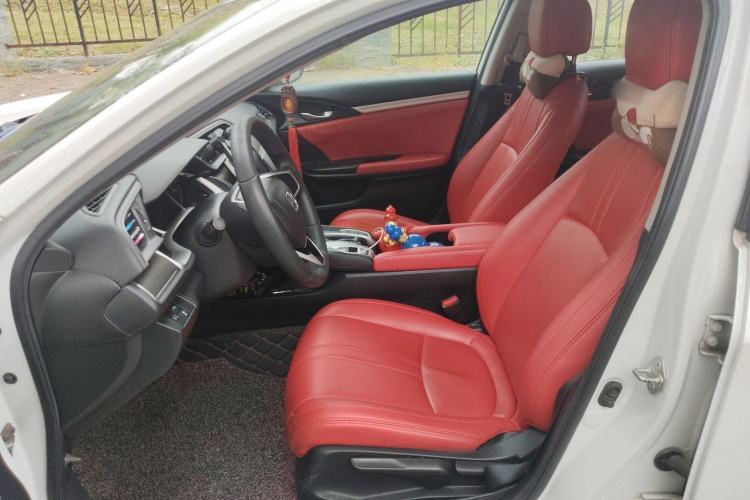 Used Honda Civic 2016 220TURBO CVT Luxury Edition Left Front Seat