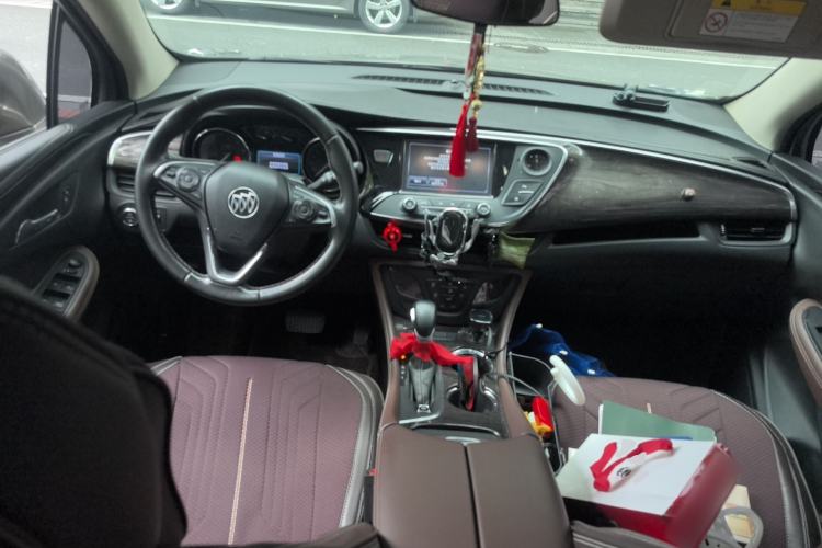 Used Buick Envision 2017 20T Two-Wheel Drive Elite Version Center Console