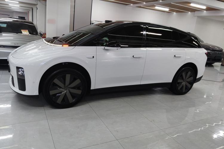 Used Li Auto Li Auto i6 2025 Model Four-Wheel-Drive Standard Type