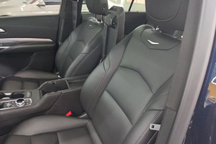 Used Cadillac XT4 2021 28T Two-Wheel Drive Leading Version