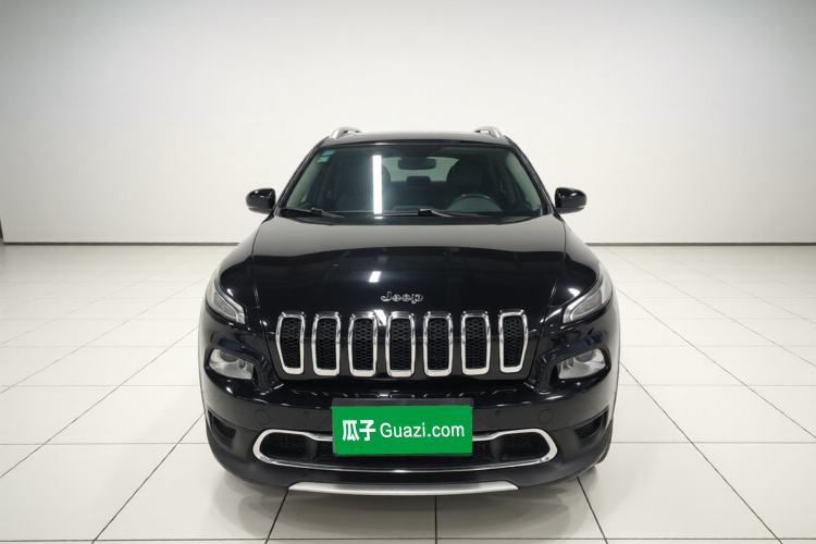 Used Jeep Cherokee 2016 2.4L Superior Edition Front