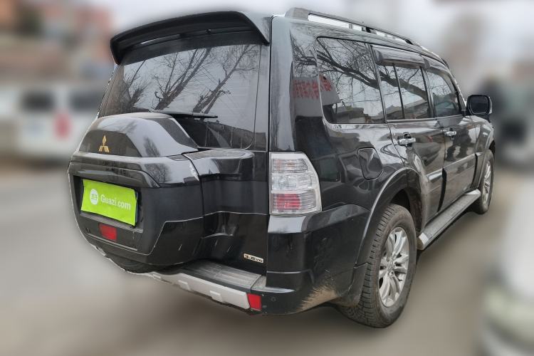 Used Mitsubishi Pajero 