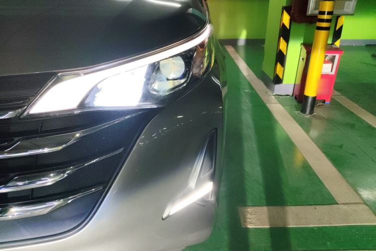 Used GAC Trumpchi M6 2019 270T DCT Luxury Edition (7-seater) China VI Left Front Headlight