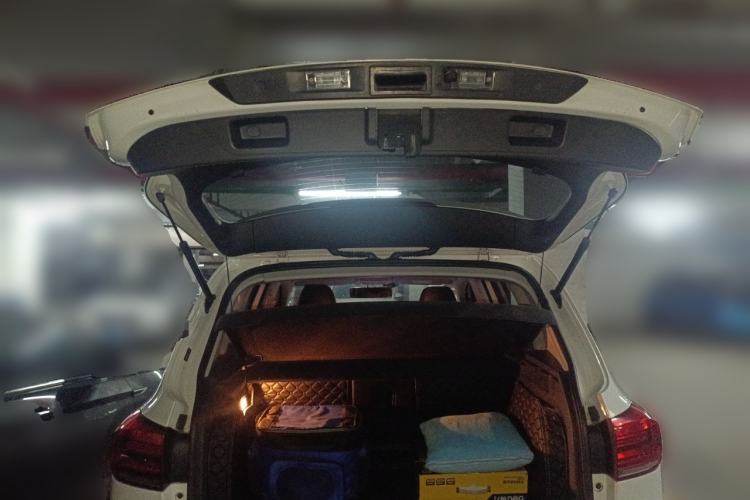 Used Volkswagen Tiguan L 2016 280TSI Automatic Two-Wheel-Drive Silk Road Style Edition