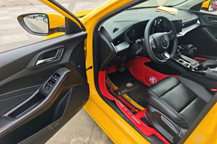 Used MG 5 2022 180 DVVT CVT Youth Luxury Edition Driver Seat