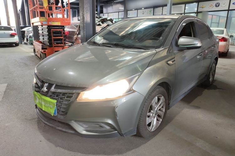 Used Luxgen S3 2016 1.6L Manual Luxury Model with Sunroof