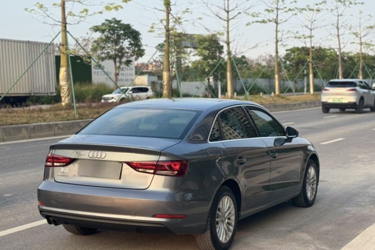 Used Audi A3 2014 Limousine 35 TFSI Automatic Fashion Model
