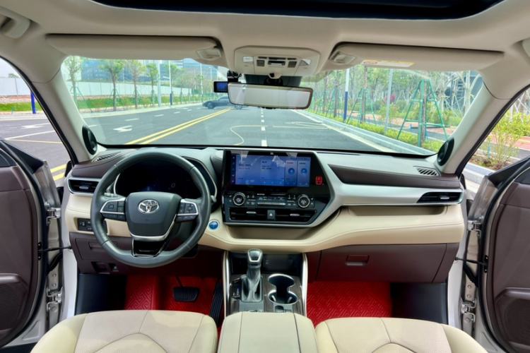 Used Toyota Highlander 2022 Dual-Engine 2.5L Four-Wheel Drive Supreme Edition 7-Seater Interior 12