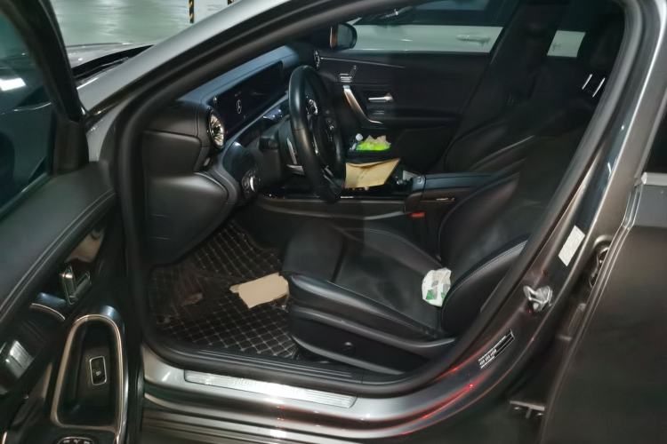 Used Mercedes-Benz A-Class 2022 Revised Version A 200 L Sport Sedan Fashionable Style