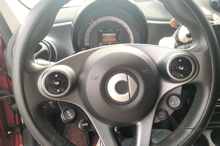 Used smart forfour 2016 1.0L 52 kW Passion Edition
