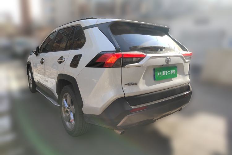 Used Toyota RAV4 2021 2.0L CVT Two-Wheel Drive Fashion Edition Rear Left 45 Deg