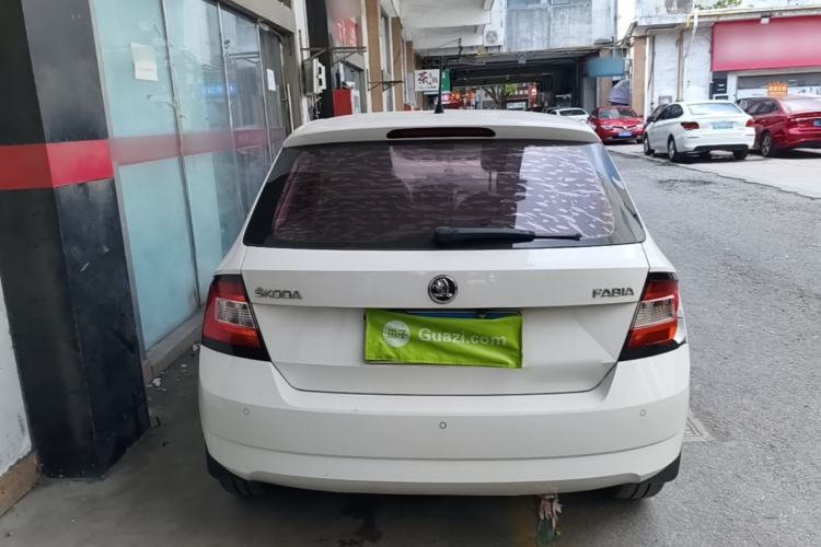 Used Skoda Fabia 2017 1.4L Automatic Car Enjoy Edition
