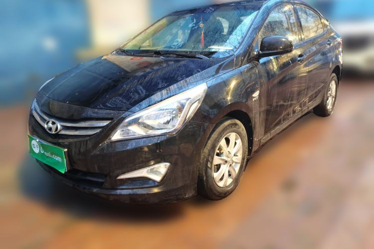 Used Hyundai Verna (older generation) 2014 1.4L Manual Smart GLS Trim