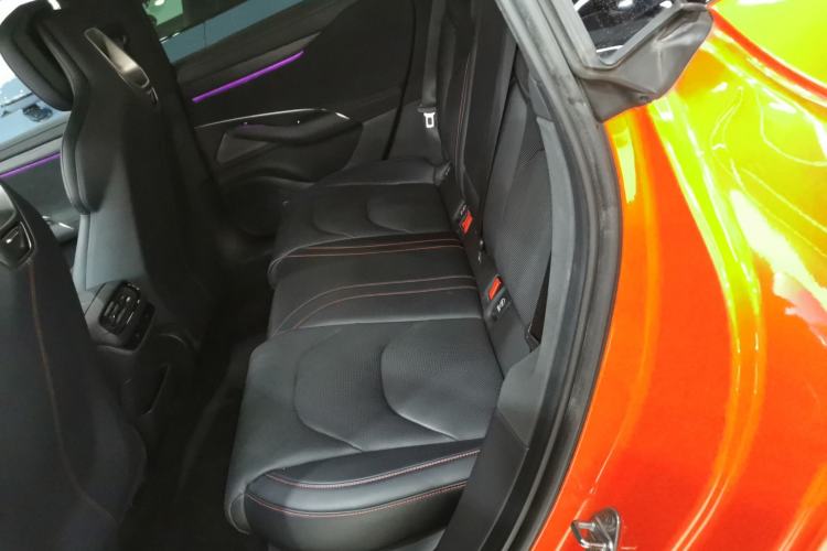 Used Xiaomi Auto SU7 2024 Four-Wheel Drive Ultra-Long Range Advanced Intelligent Driving Max Edition
