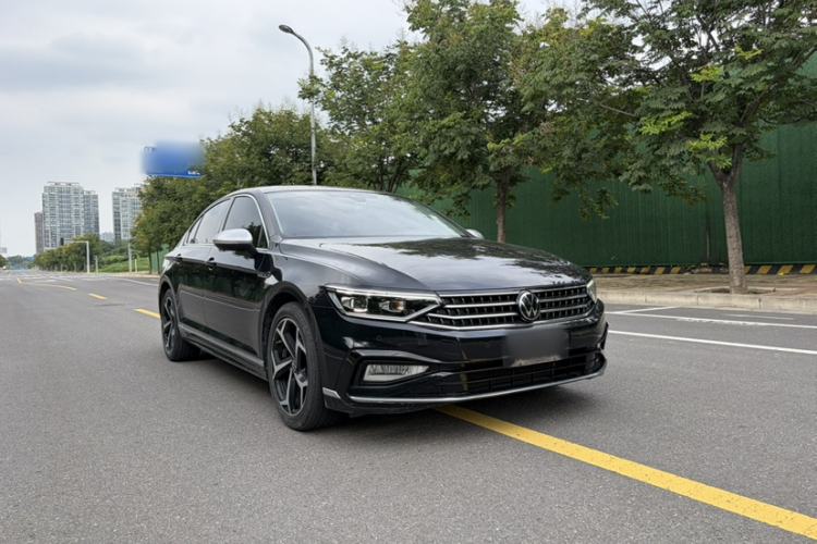 Used Volkswagen Magotan 2023 2 Million Units Commemorative Edition 330TSI DSG Luxury Version
