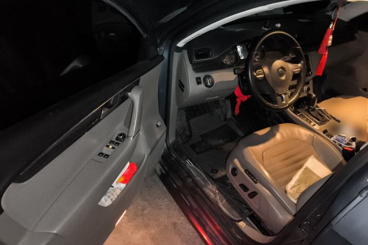 Used Volkswagen Magotan 2012 Facelift 2.0 TSI Prestige Model