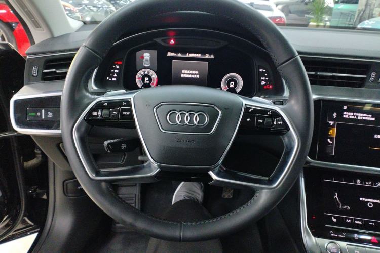 Used Audi A7 2019 55 TFSI quattro Dynamic Edition Steering Wheel