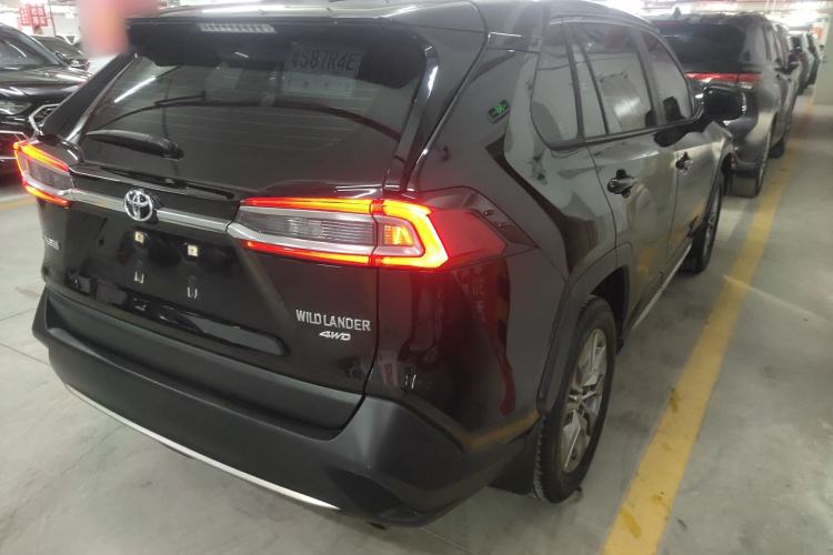 Used Toyota Wildlander 2022 2.0L CVT 4x4 Luxury PLUS Edition