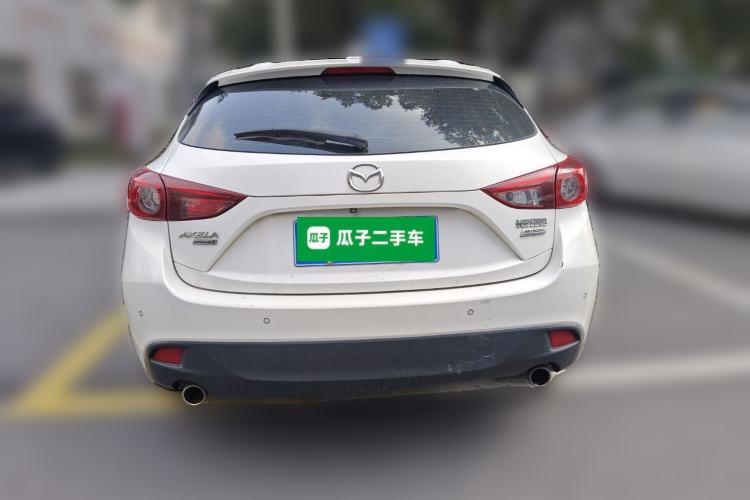 Used Mazda Mazda 3 Axela 2014 Hatchback 2.0L Automatic Flagship Model