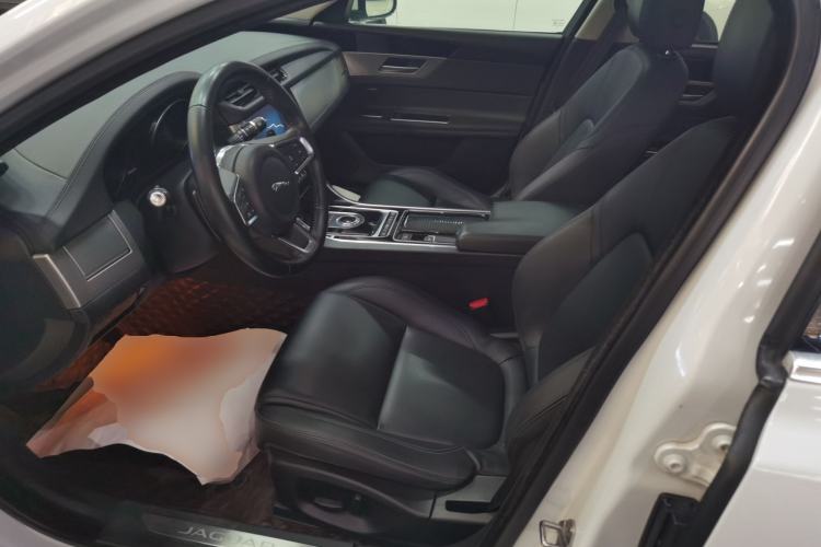 Used Jaguar XFL 2019 XFL 2.0T 200PS Two-Wheel-Drive Luxury Edition Left Front Seat