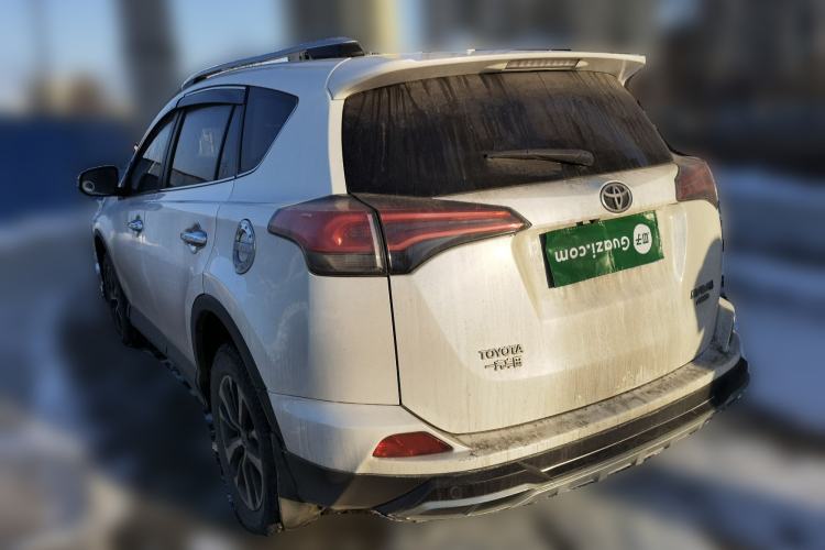 Used Toyota RAV4 2016 2.0L CVT 4x4 New Edition China V Standard