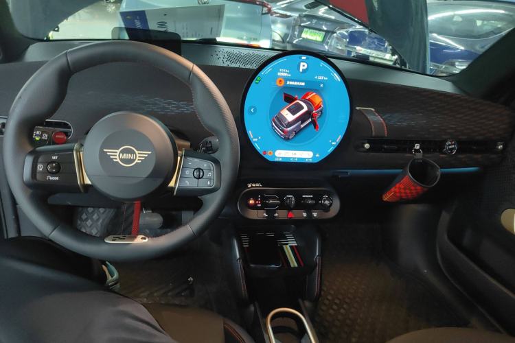 Used MINI Electric MINI COOPER 2025 452km COOPER SE Spring by the Sea Limited Edition
