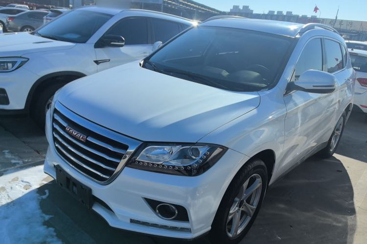 Used Haval H2 2018 Chuanxiang Edition Red Badge 1.5T Dual-Clutch Two-Wheel Drive Fashionable Model
