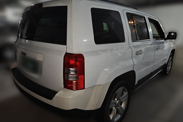Used Jeep Patriot 2014 2.0L Sport Enhanced Edition Rear Right 45 Deg
