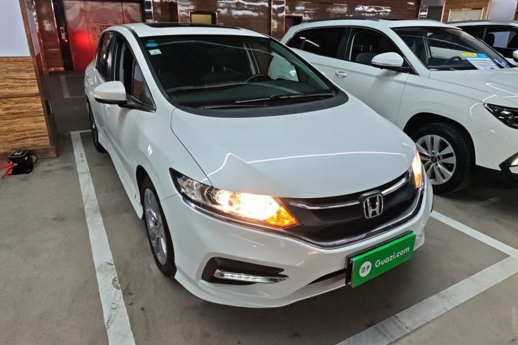 Used Honda Jade 2017 1.8L automatic Comfort version 5 seats
