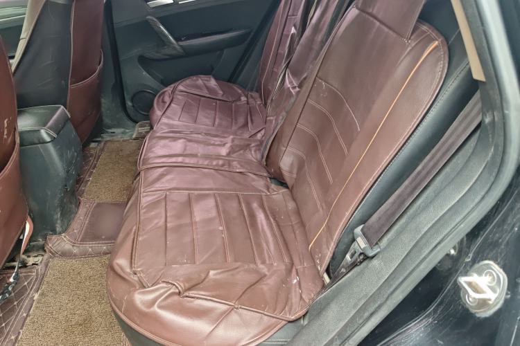 Used Zotye T600 2016 1.5T Manual Luxury Model Left Rear Seat